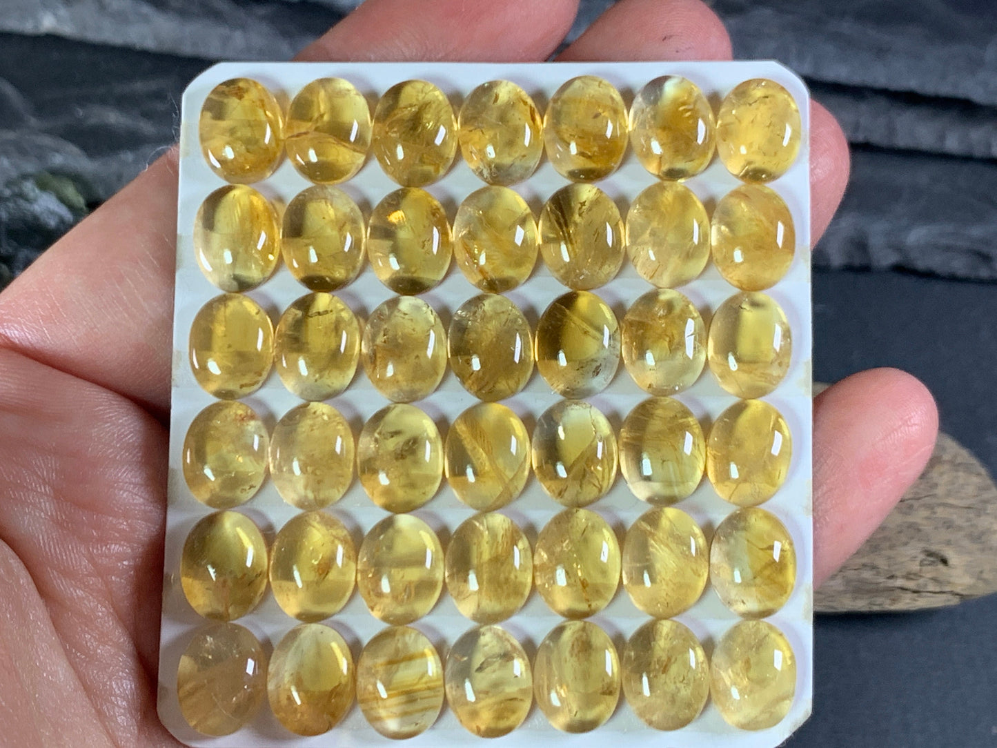 Citrine oval 8x10mm cabochon - Calibrated cabochons