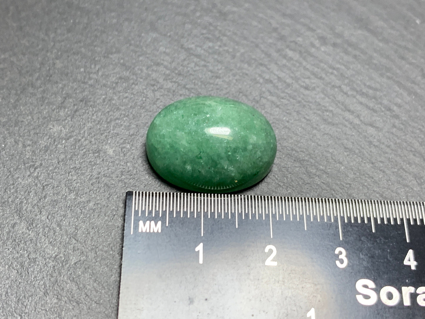 Green Aventurine oval 15x20mm cabochon - Calibrated cabochons