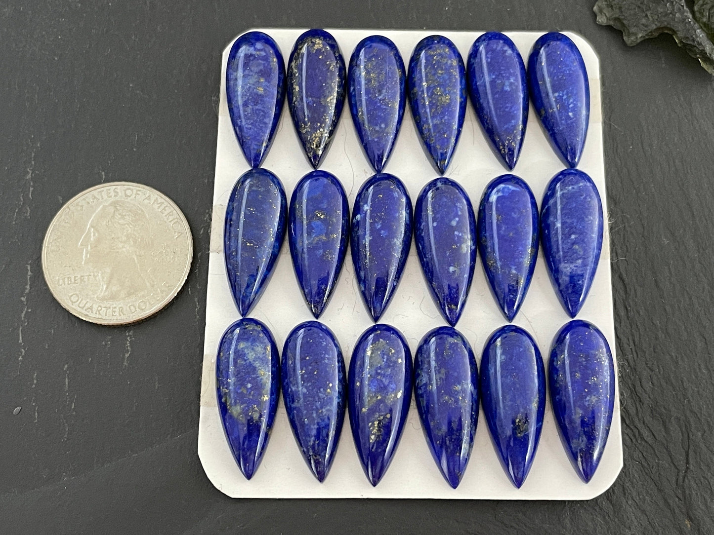 Lapis Lazuli pear 10x25mm cabochon - Calibrated Cabochons