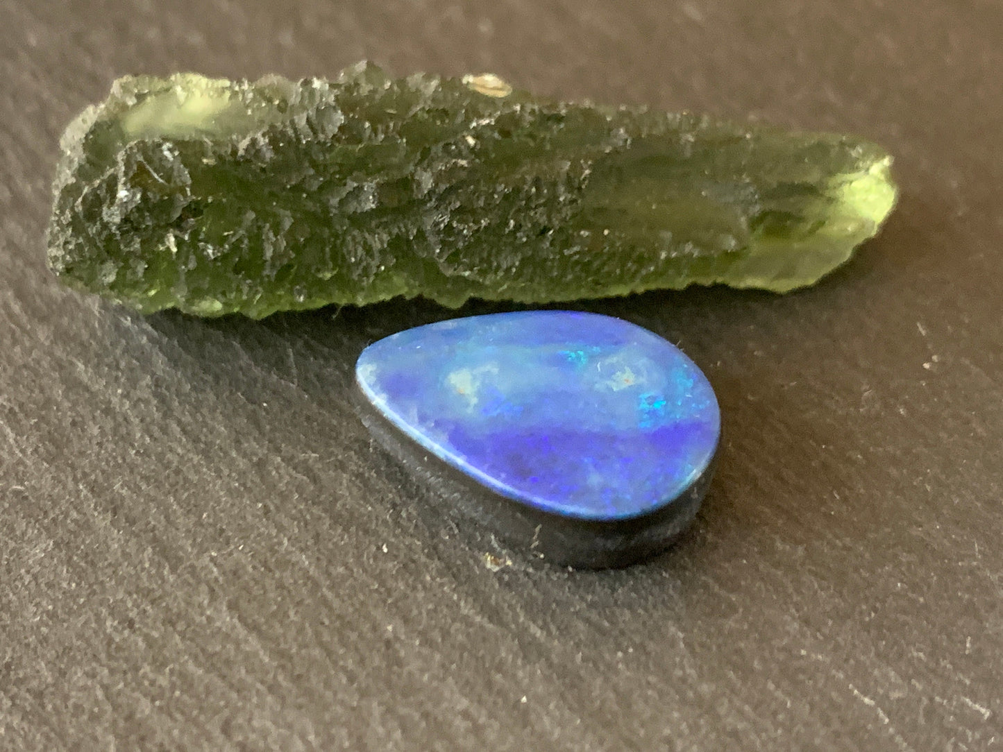 Australian Opal doublet 11x16x5mm cabochon