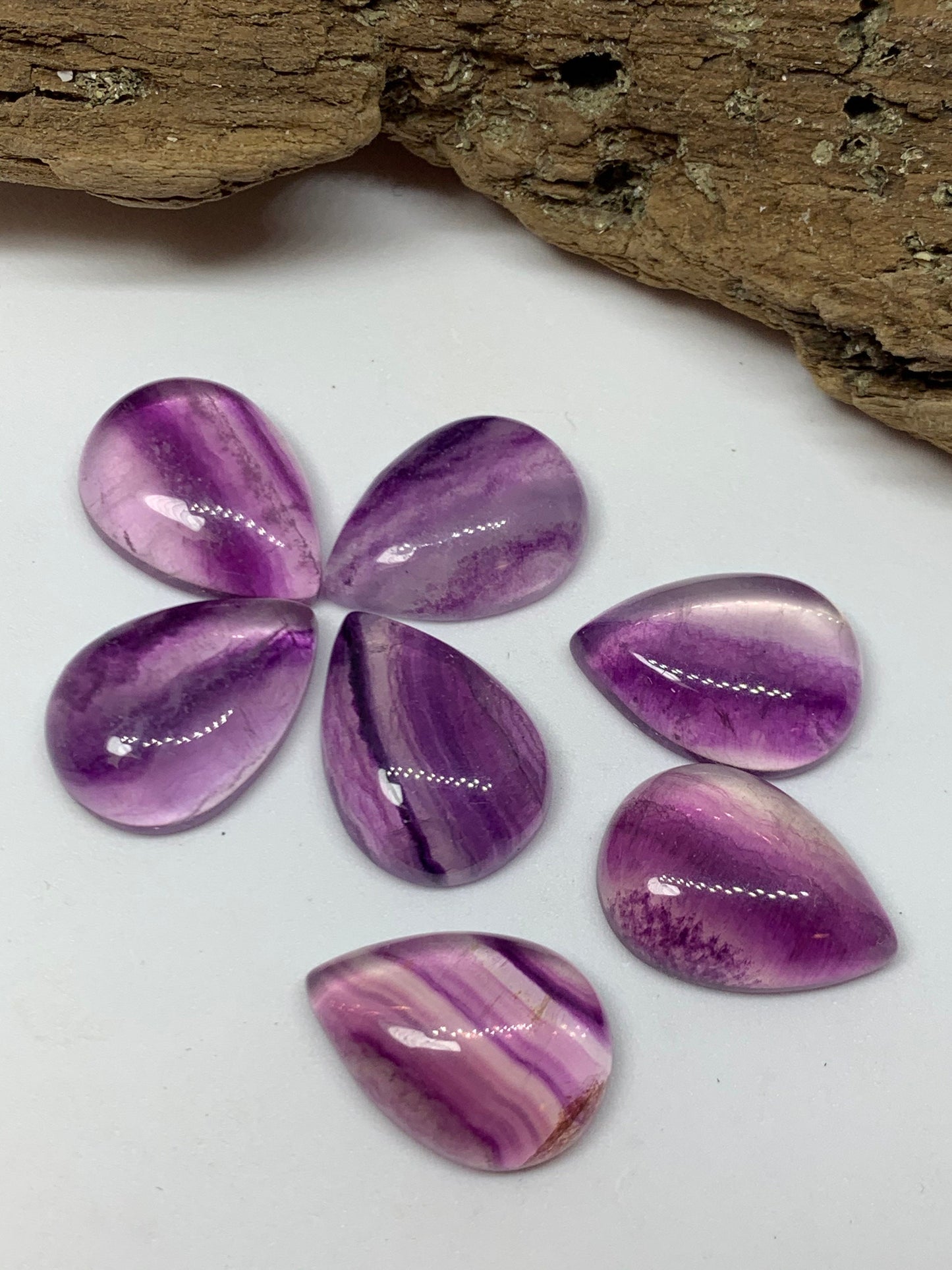 Purple Fluorite pear 13x18mm Cabochon - Calibrated cabochons