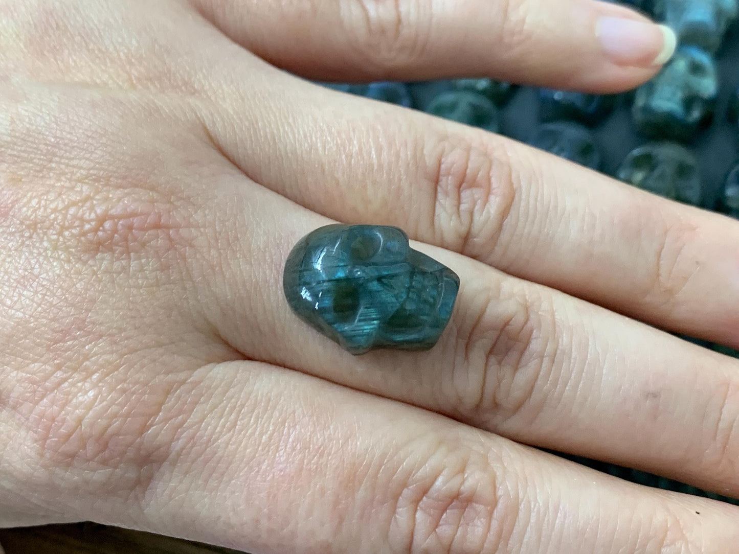Labradorite skull 17- 18mm cabochon