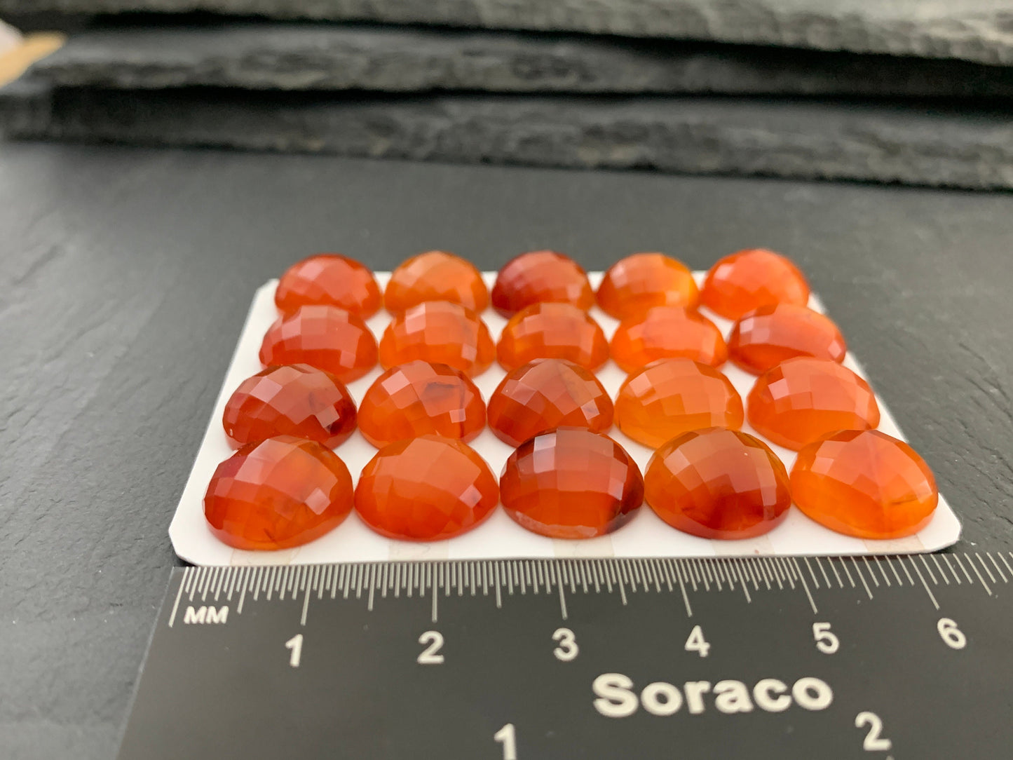 Faceted Carnelian round 13mm cabochon - Calibrated cabochons