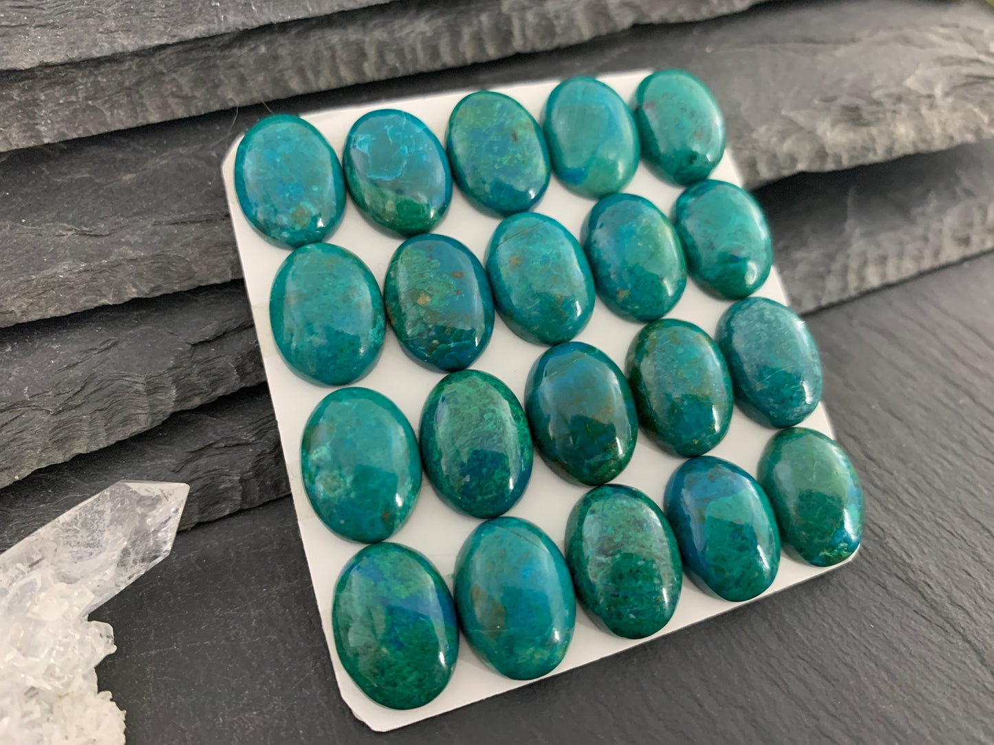 Chrysocolla oval 12x16mm cabochon (Peru) - Calibrated cabochons