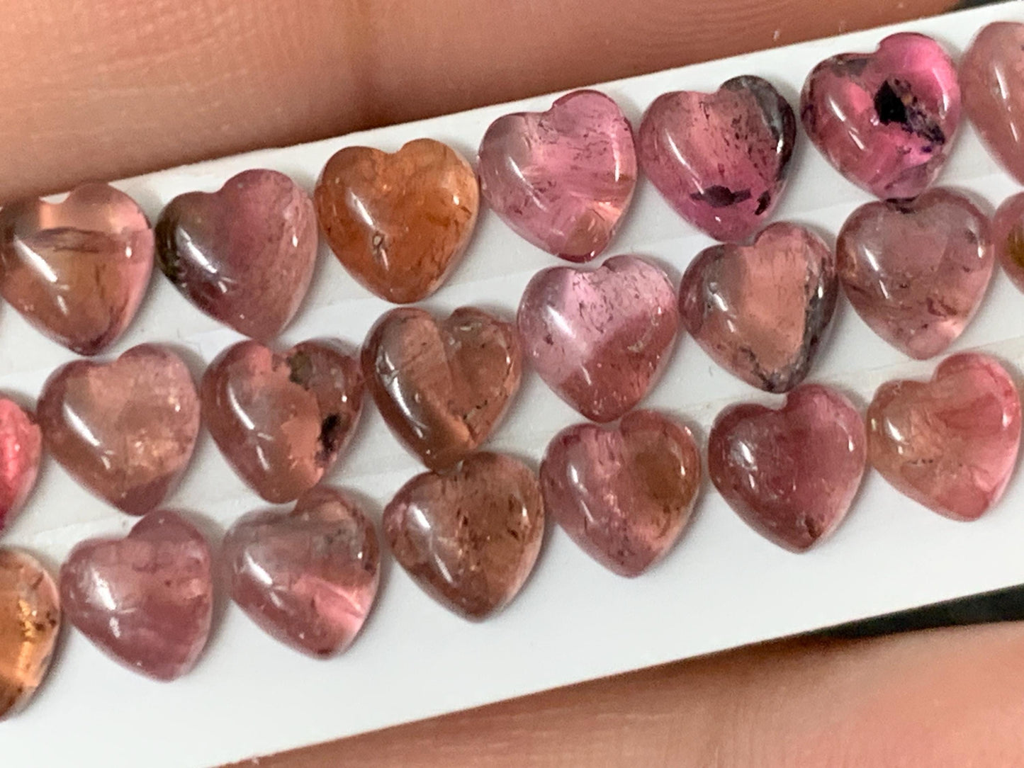 Tourmaline heart 5mm cabochon - Calibrated cabochons