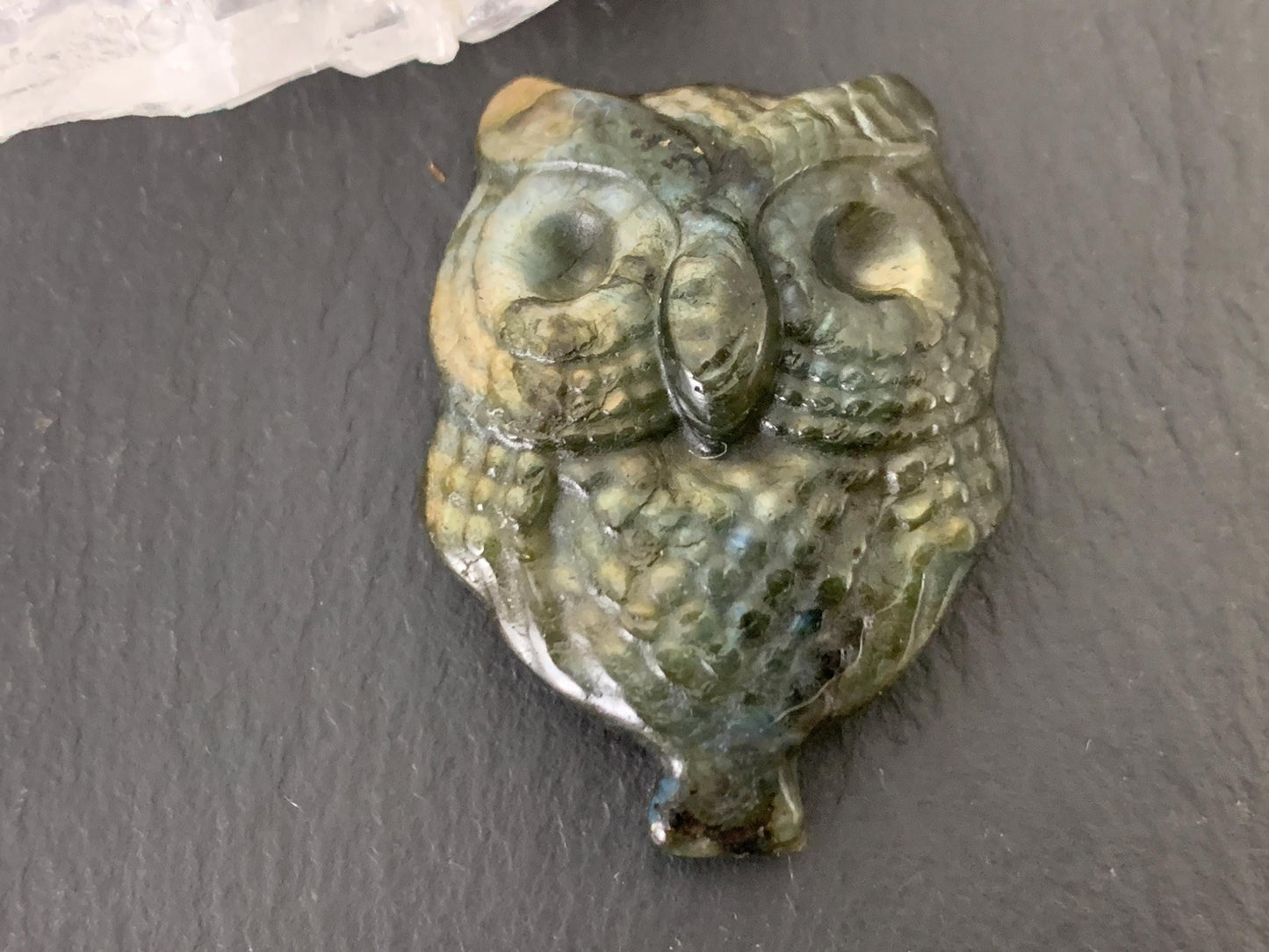 Labradorite owl 28x36mm cabochon carving