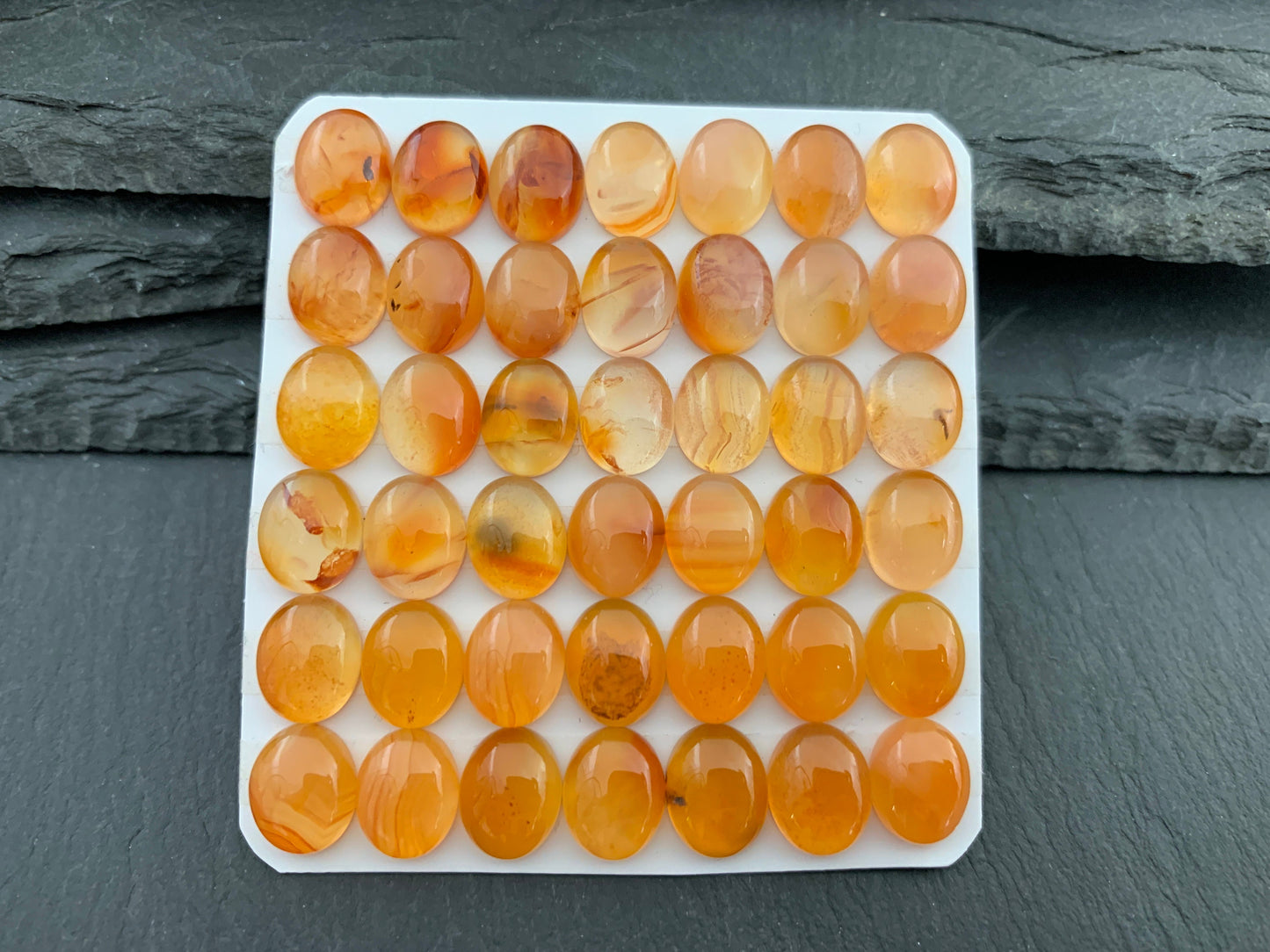 Carnelian oval 8x10mm cabochon - Calibrated cabochons