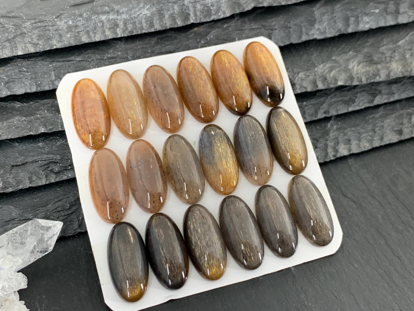 Gold Sunstone oval 10x20mm cabochon - Calibrated cabochons