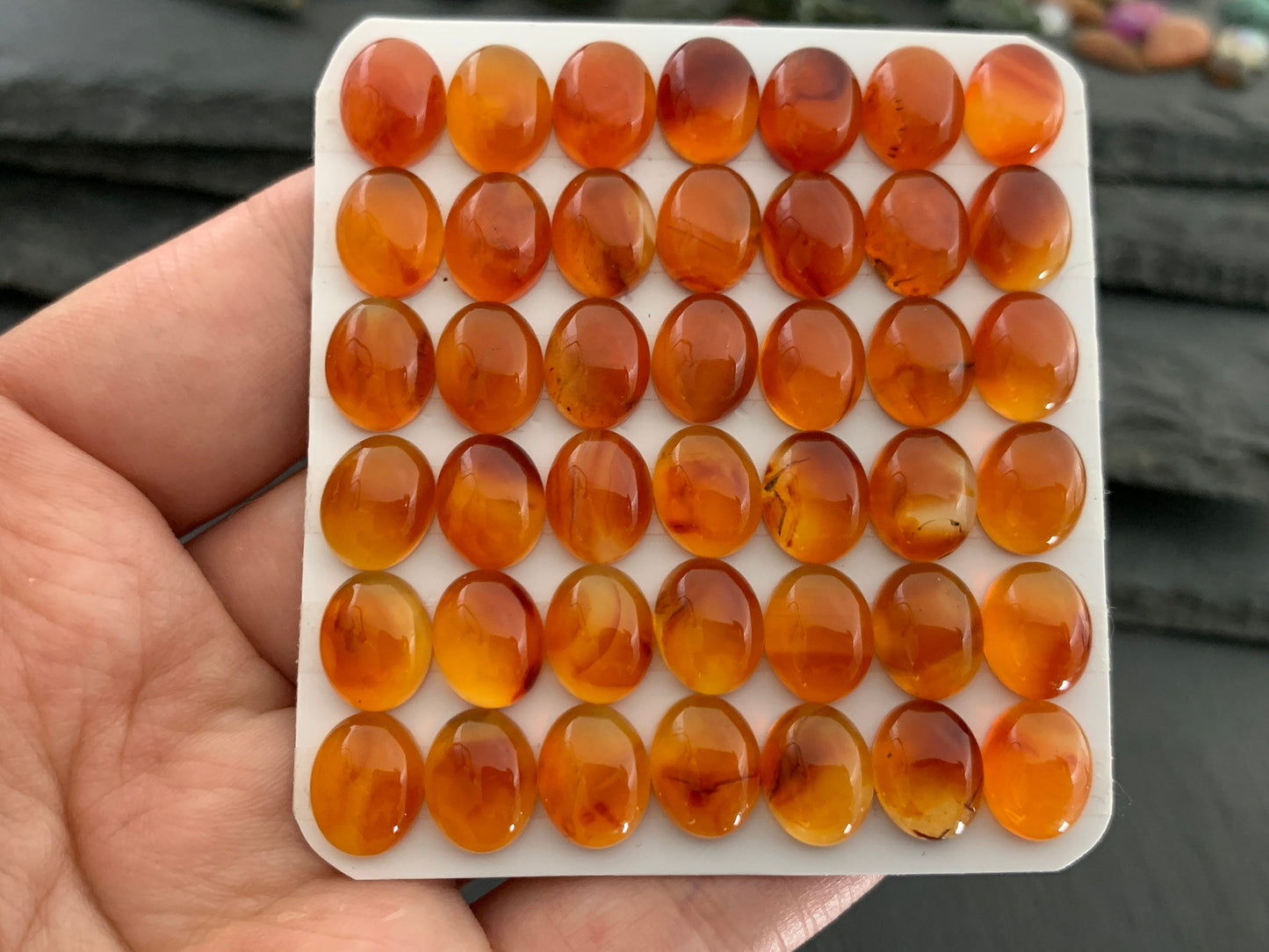 Carnelian oval 8x10mm cabochon - Calibrated cabochons