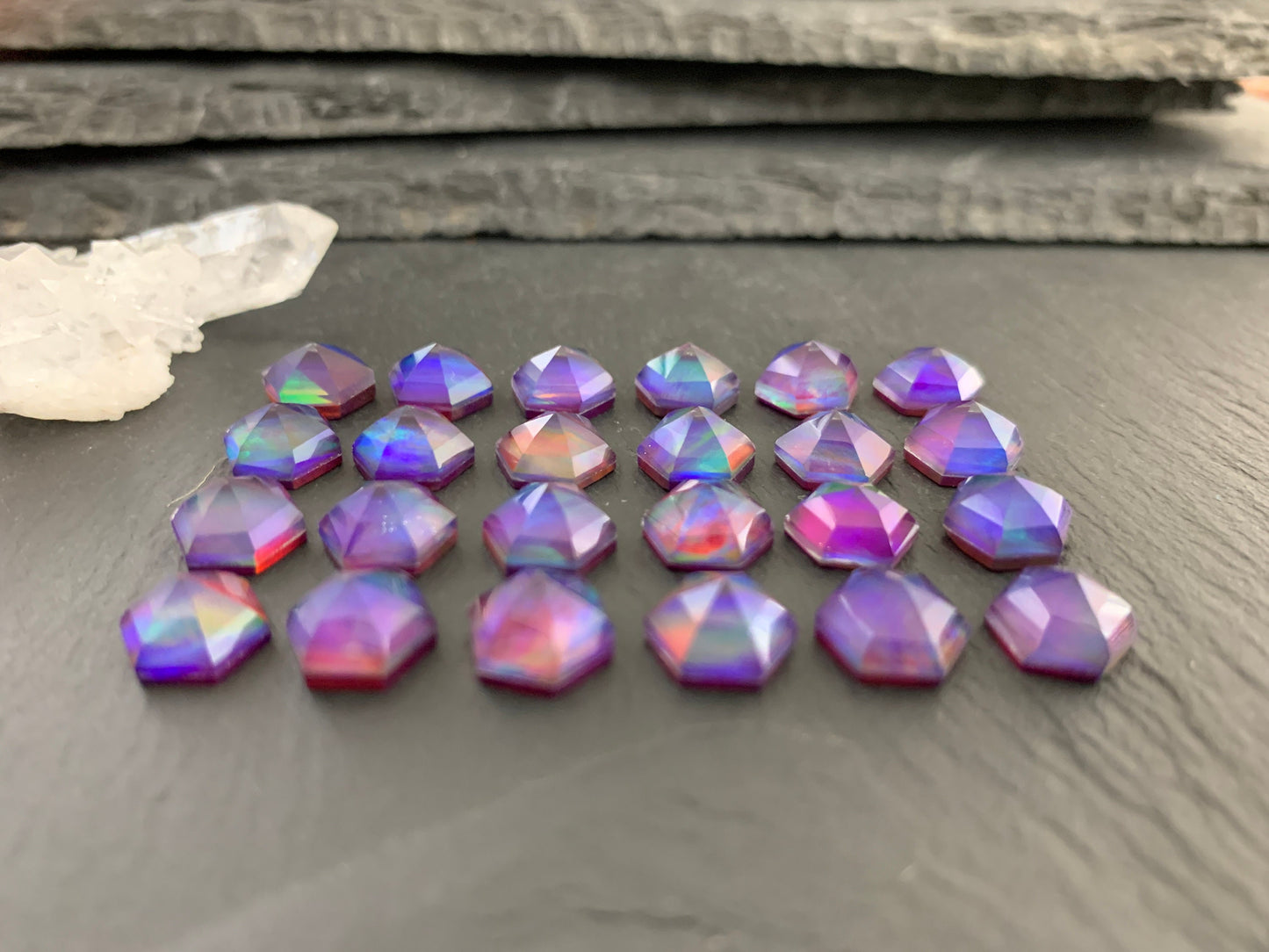 Faceted Aurora Opal hexagon 8mm cabochon - Doublet cabochons