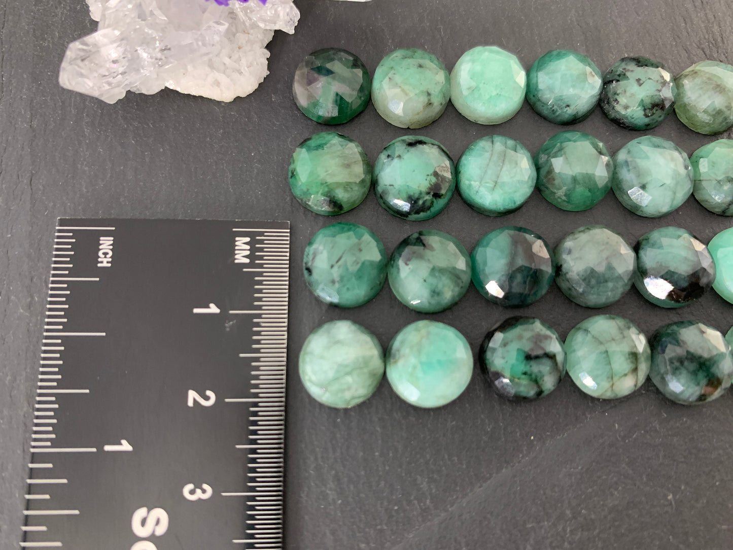 Faceted Emerald round 10mm cabochon