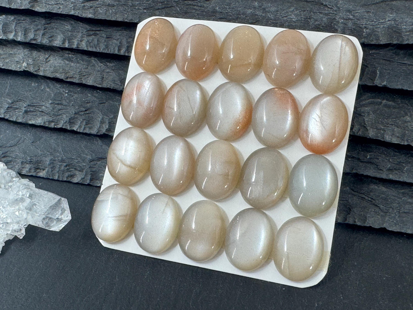 Gold Sunstone oval 12x16mm cabochon - Calibrated cabochons