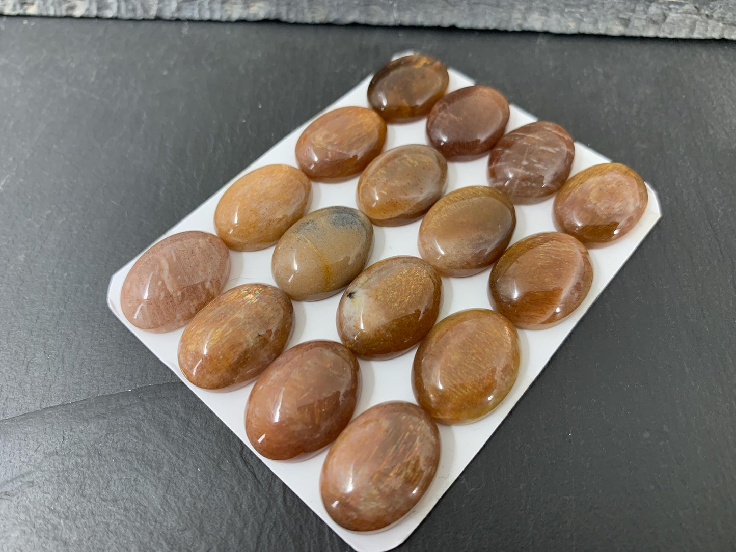 Sunstone oval 15x20mm cabochon - Calibrated cabochons
