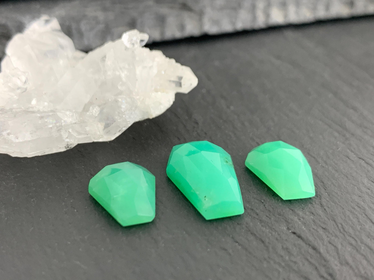 Faceted Chrysoprase Coffin 9x12mm, 10x16mm cabochon