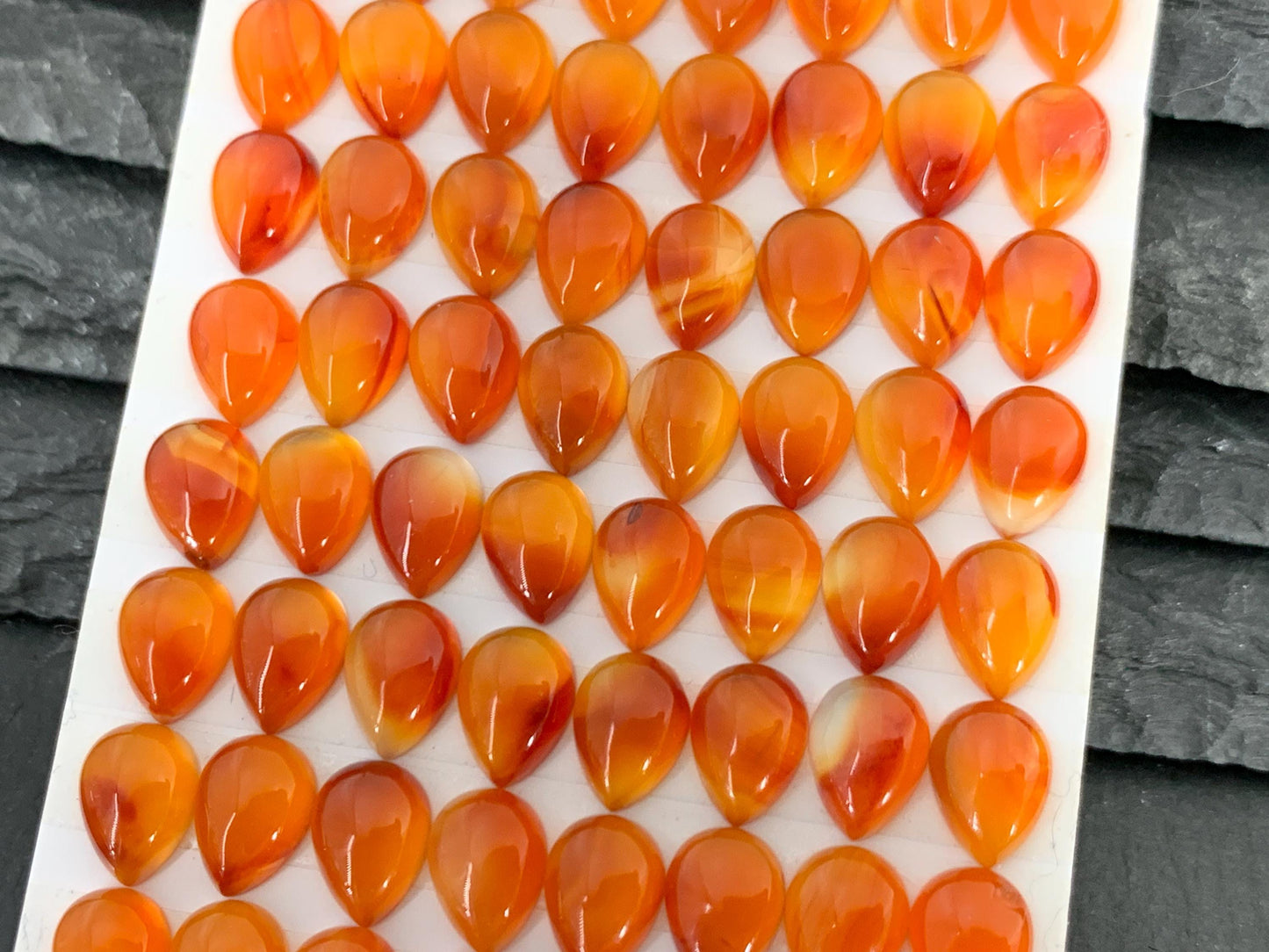 Carnelian pear 6x8mm cabochon - Calibrated cabochons