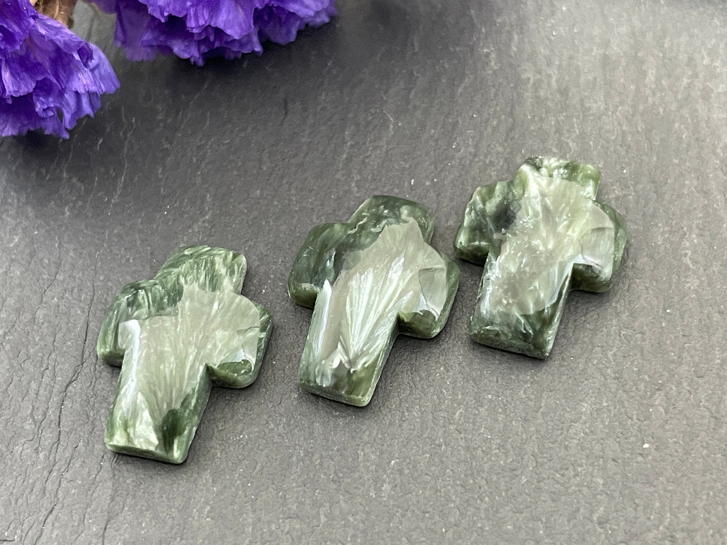 Seraphinite cross 12x16mm cabochon - Calibrated cabochons