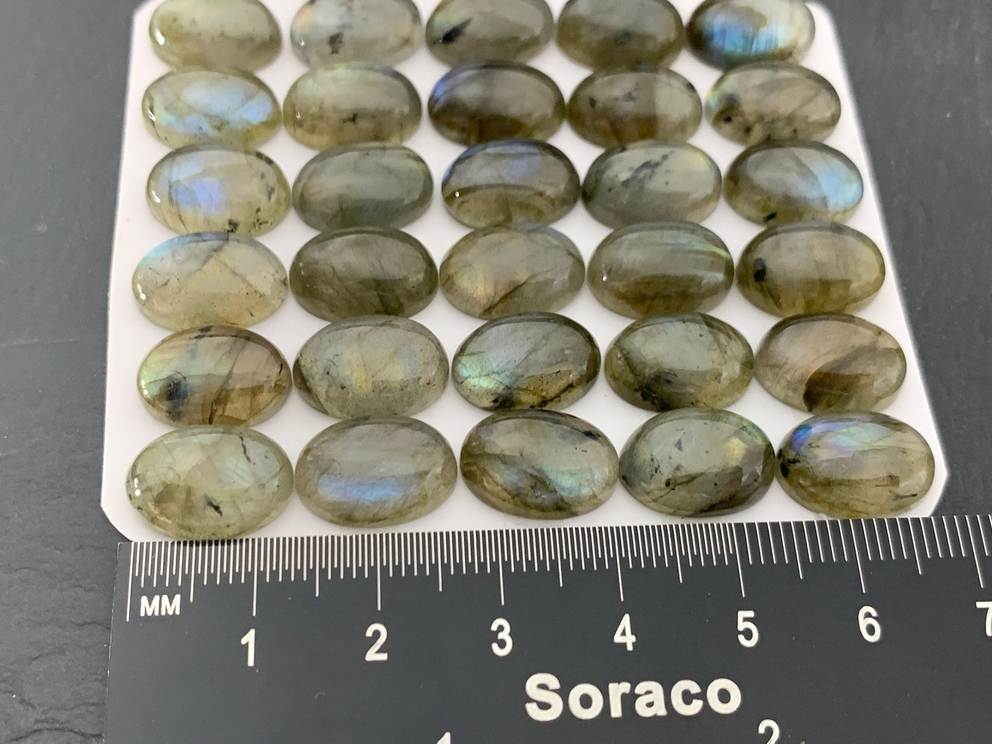 Labradorite oval 10x14mm cabochon - Calibrated cabochons
