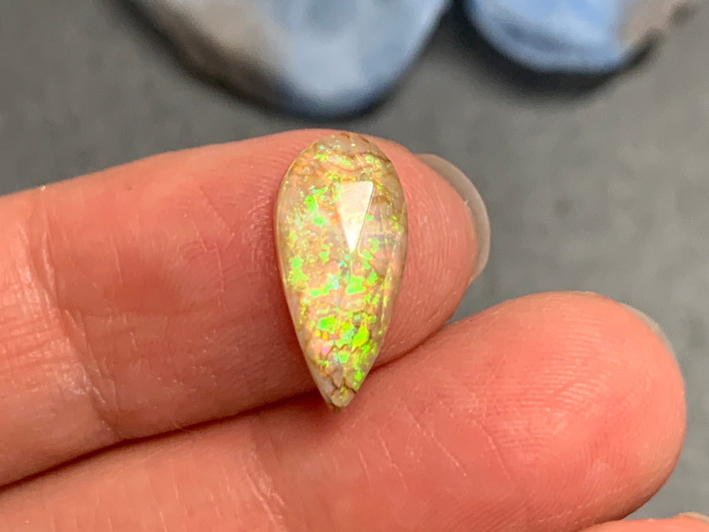 Faceted Monarch Opal pear 7x15mm cabochons - Doublet cabochons