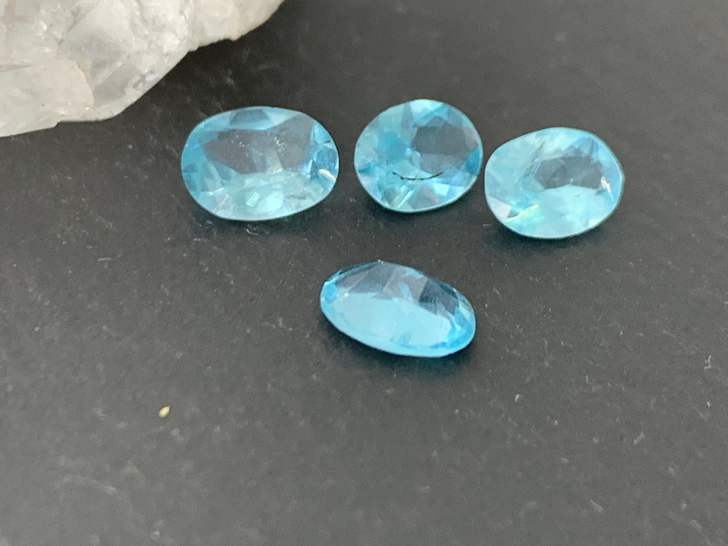 Faceted Aquamarine oval 5x7mm - faceted gemstone not cabochon