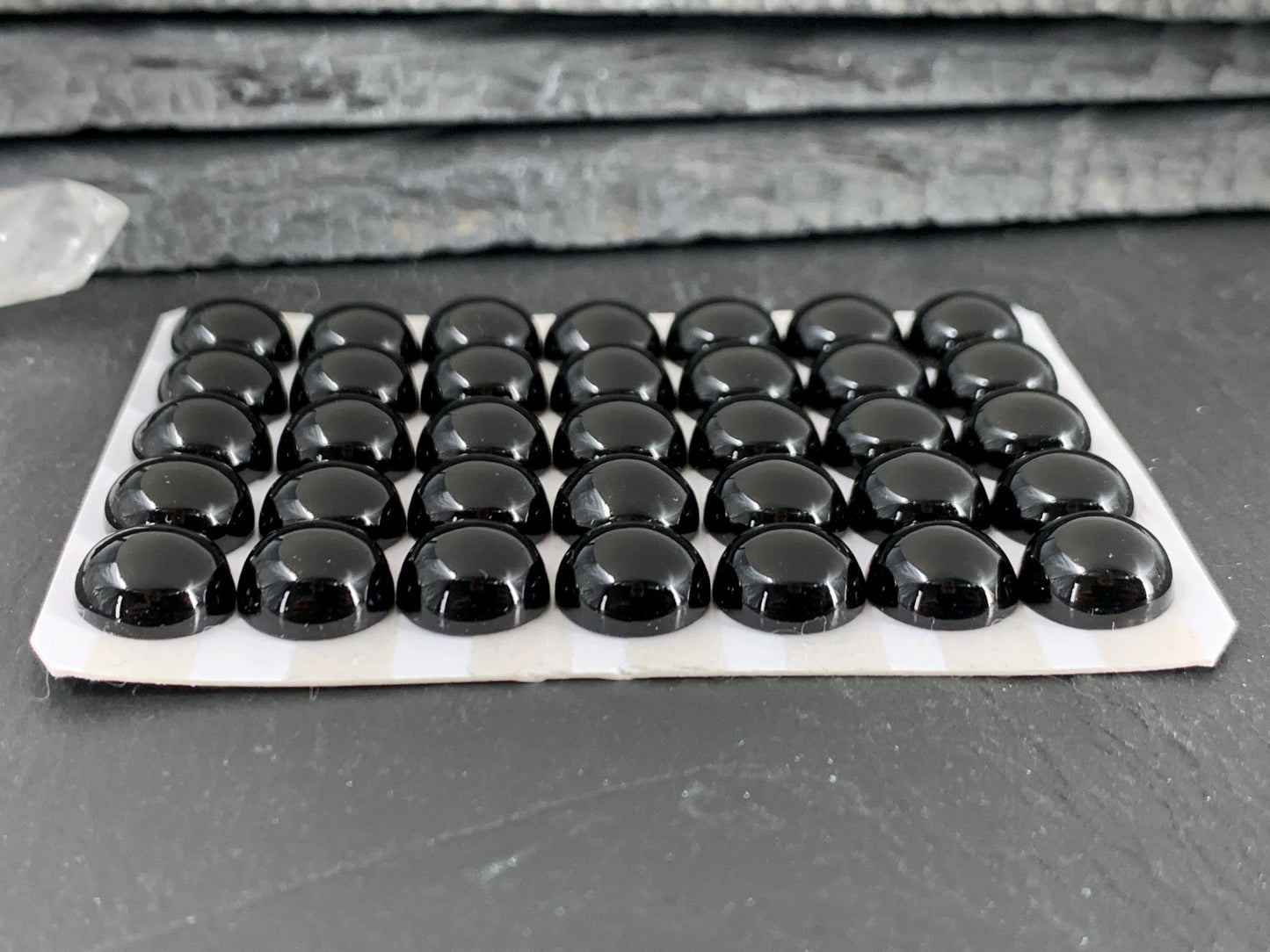 Black Agate round 10mm cabochon - Calibrated cabochons