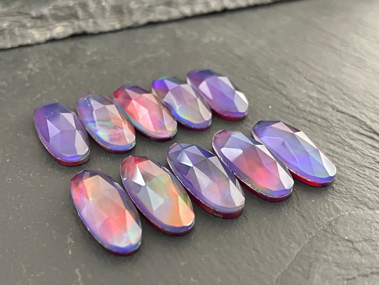 Faceted Aurora Opal oval 8x20mm cabochon - Doublet cabochons