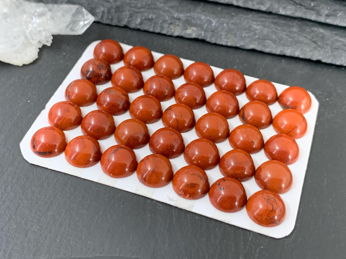 Red Jasper round 10mm cabochon - Calibrated cabochons