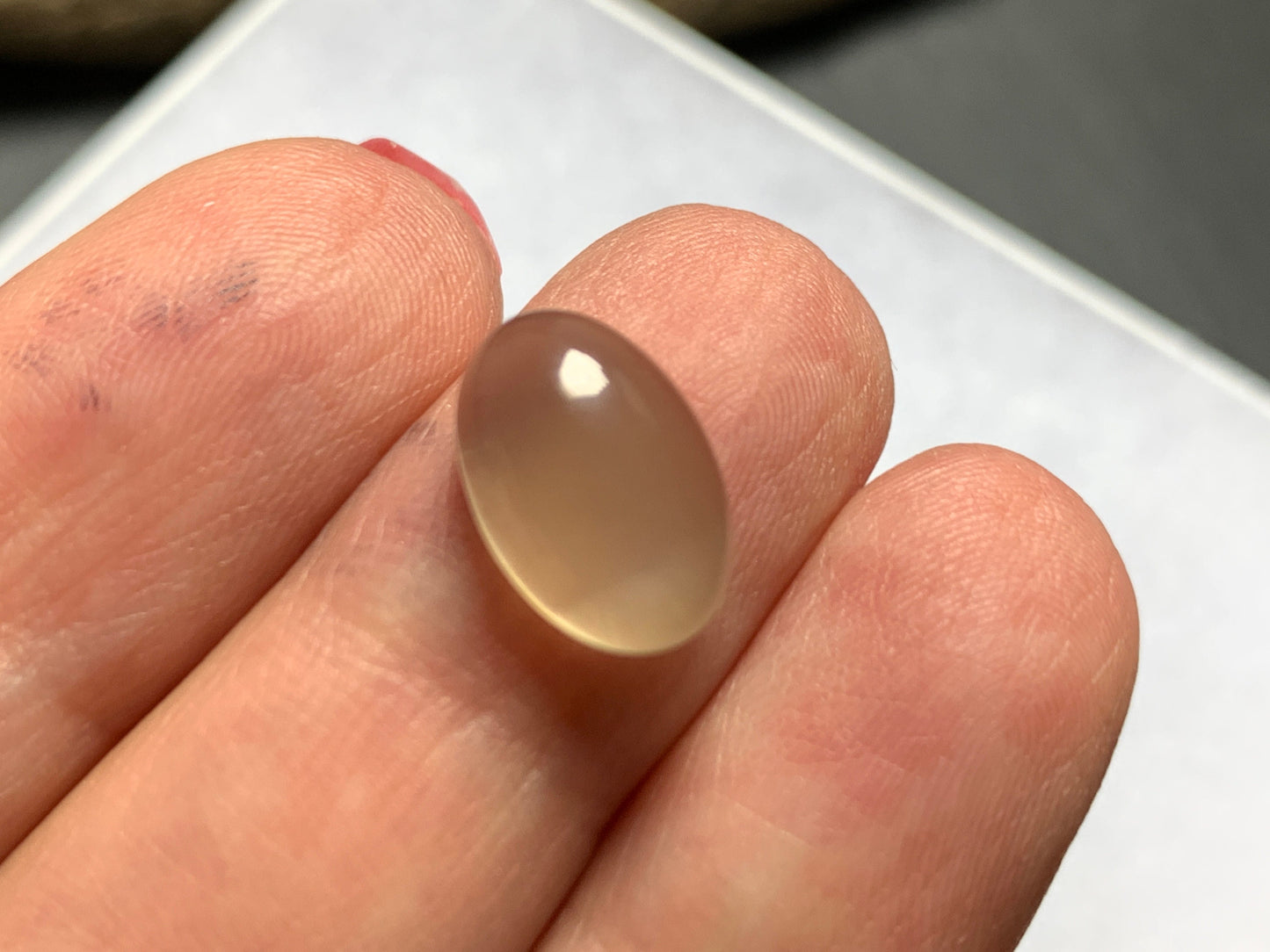 Grey Moonstone oval 8x12mm Cabochon - Calibrated cabochons