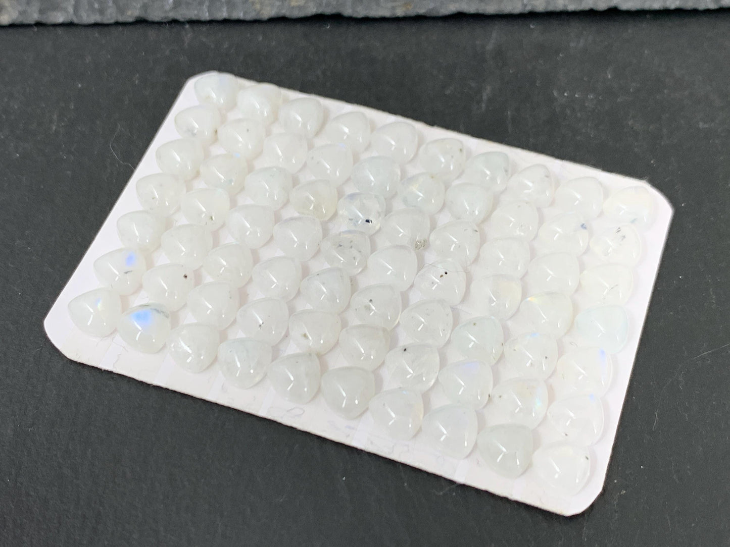 Rainbow Moonstone trillion 6mm cabochon - Calibrated Moonstone
