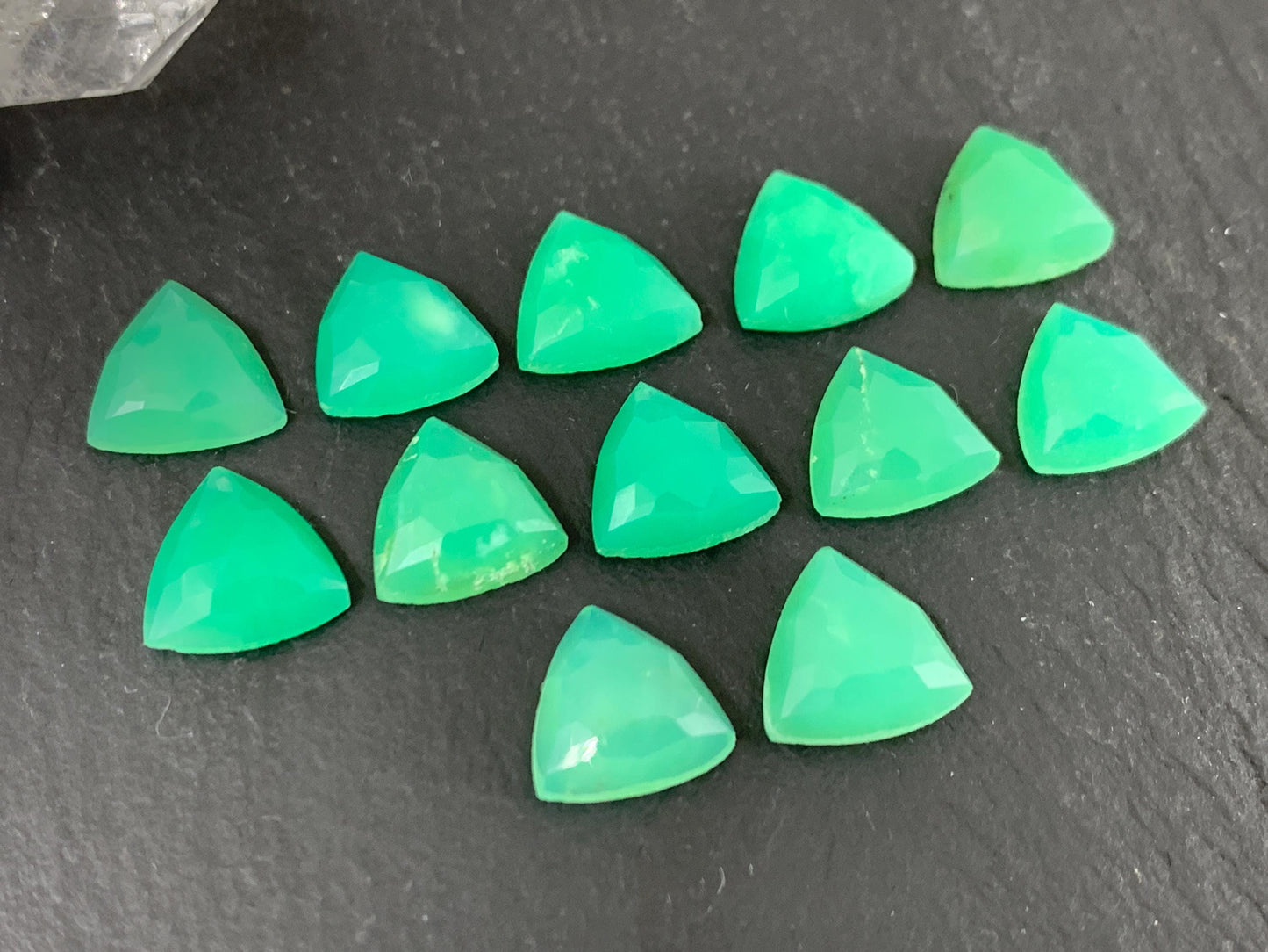 Faceted Chrysoprase trilangle 8mm cabochon