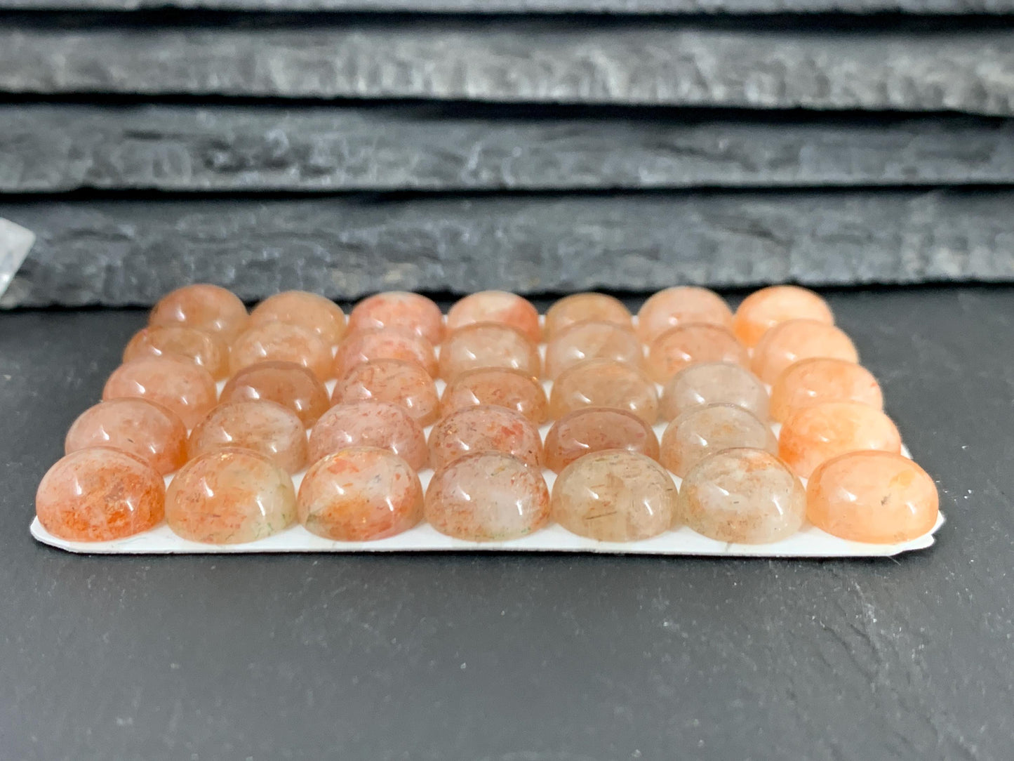 Sunstone round 10mm cabochon - Calibrated cabochon