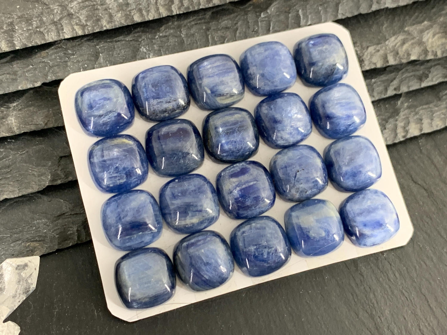 Kyanite square cushion 14mm cabochon - Calibrated cabochons