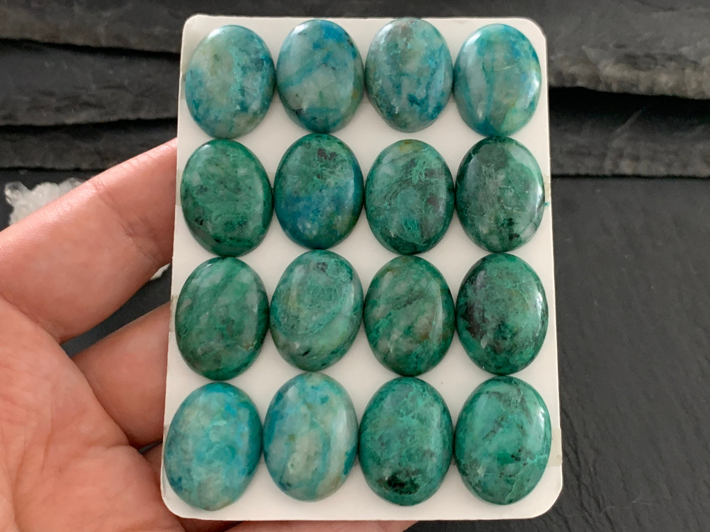 Opaline oval 15x20mm cabochon - Calibrated cabochons