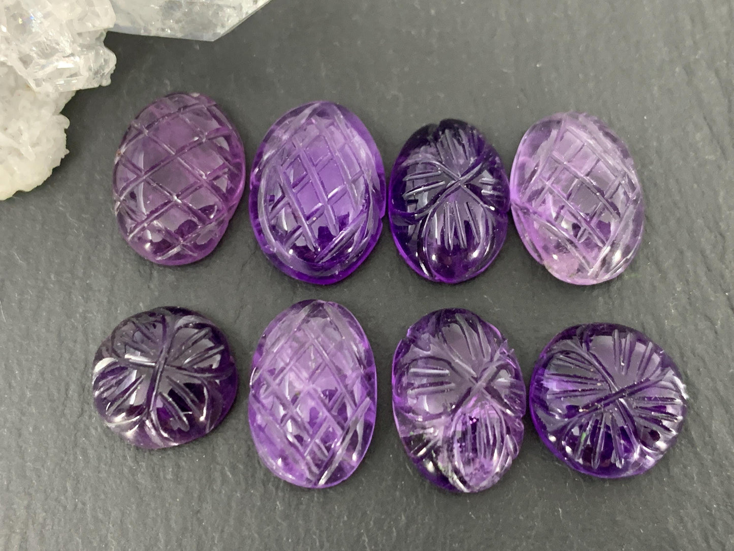 Amethyst carved 11-15mm long cabochon - Hand carved floral cabochon