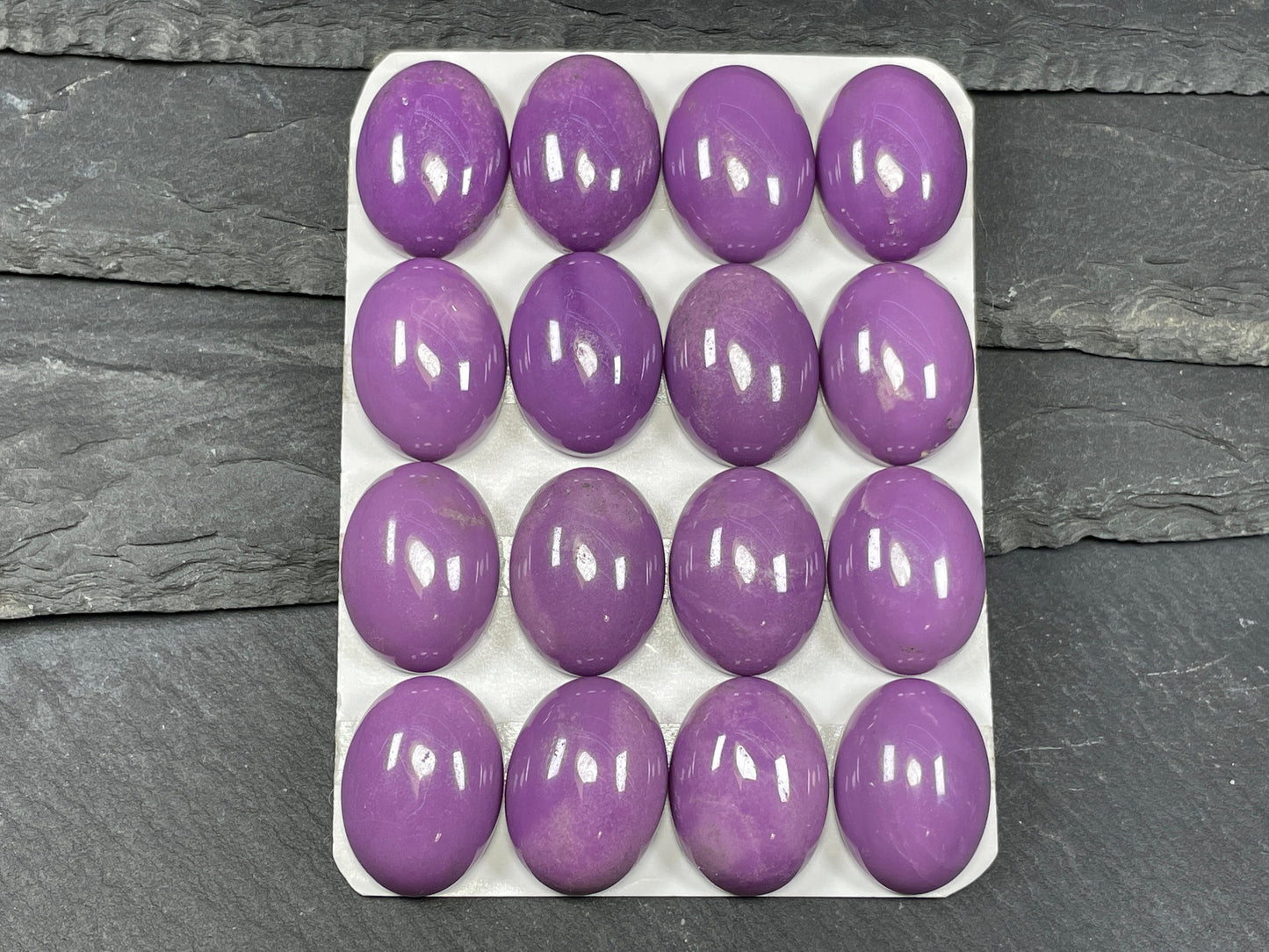 Phosphosiderite oval 15x20mm cabochon - Calibrated cabochons