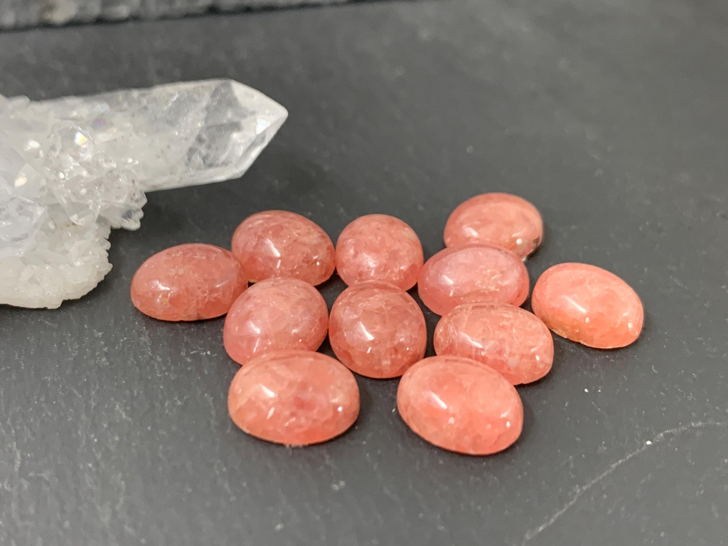 Rhodochrosite oval 8x10mm Cabochon - Calibrated cabochons