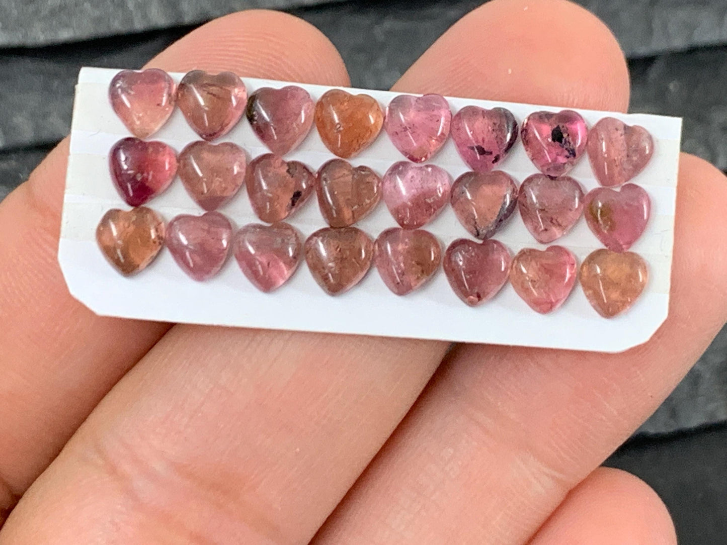 Tourmaline heart 5mm cabochon - Calibrated cabochons