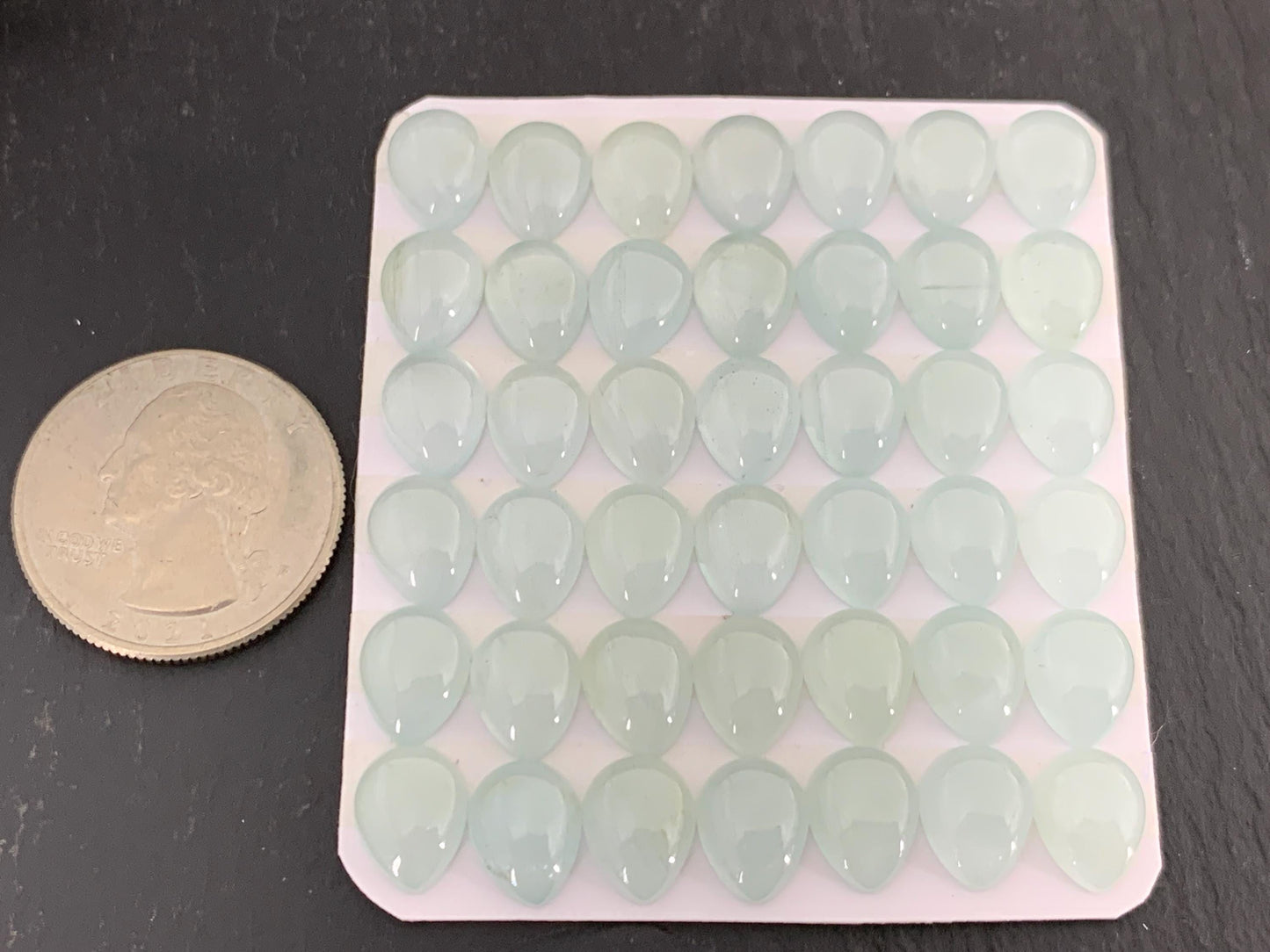 Aquamarine pear 8x10mm cabochon - Calibrated cabochons