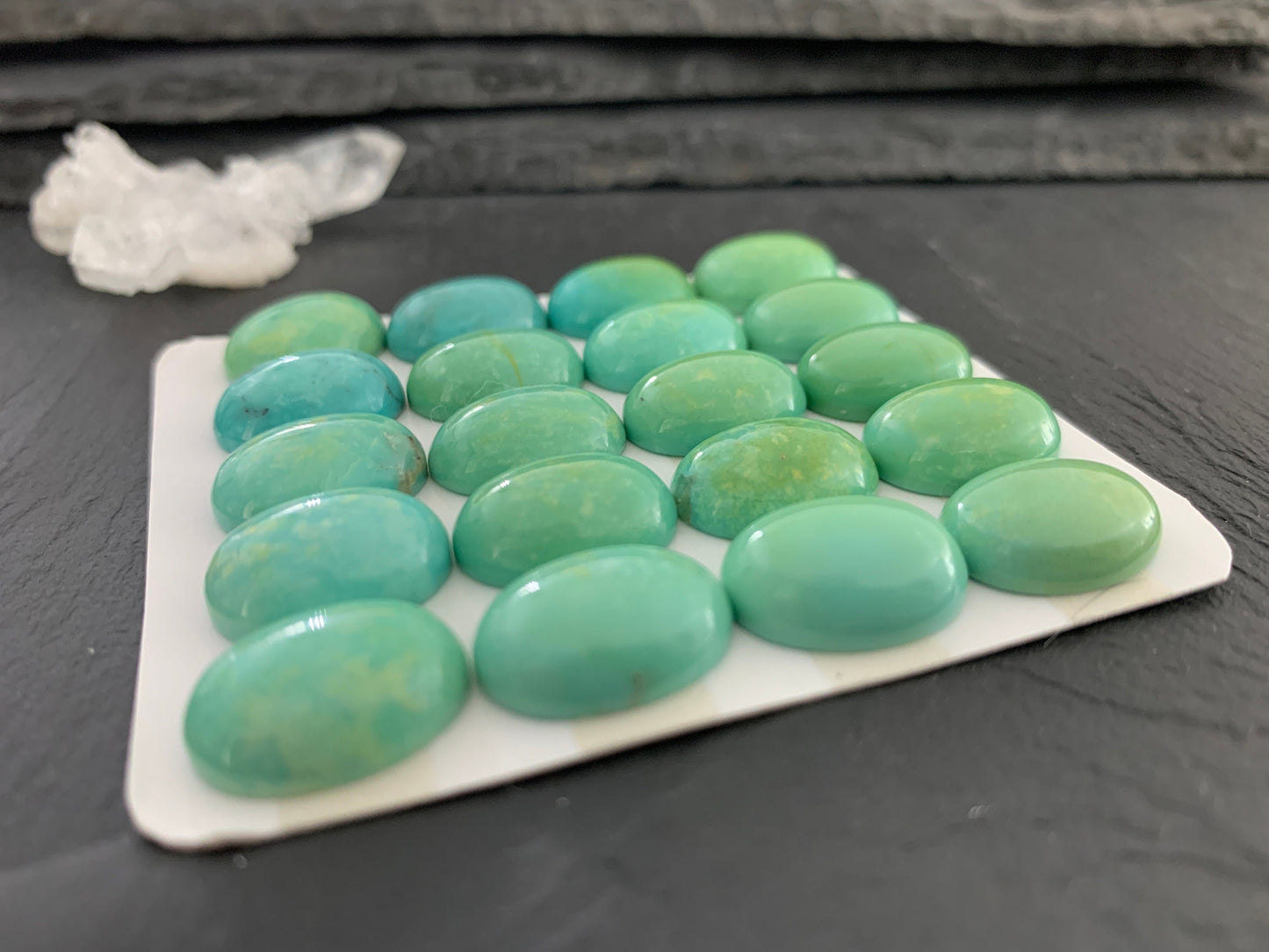 Nevada Turquoise oval 12x16mm cabochon