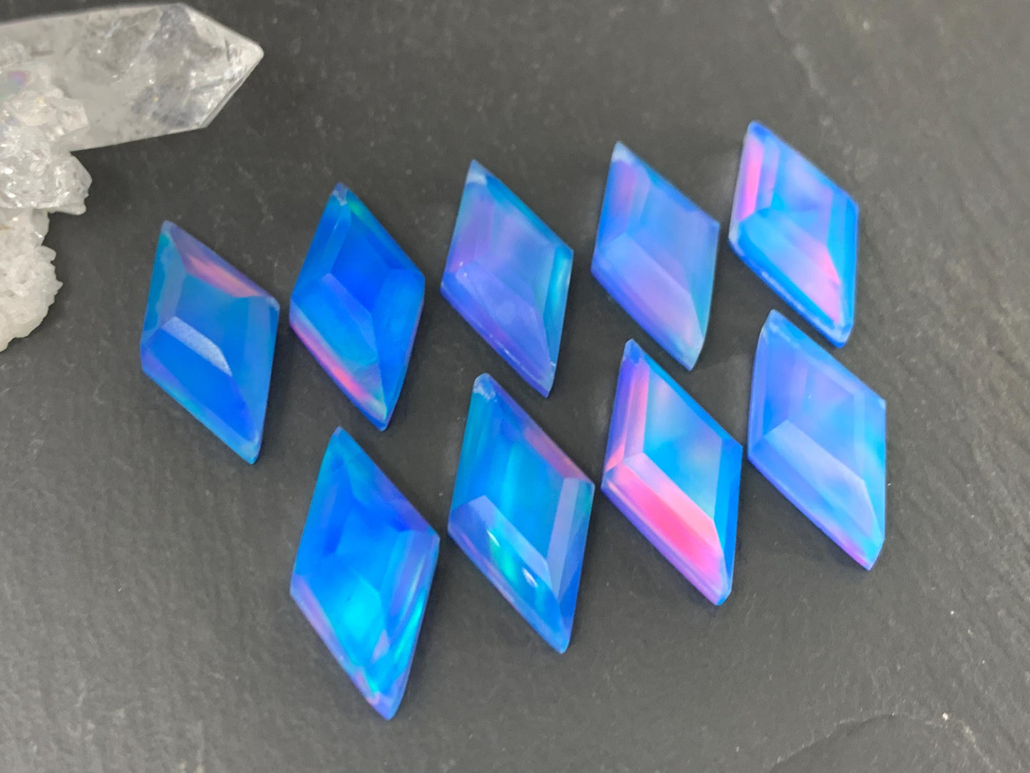 Faceted Aurora Opal rhombus 10x20mm cabochon - Doublet cabochons