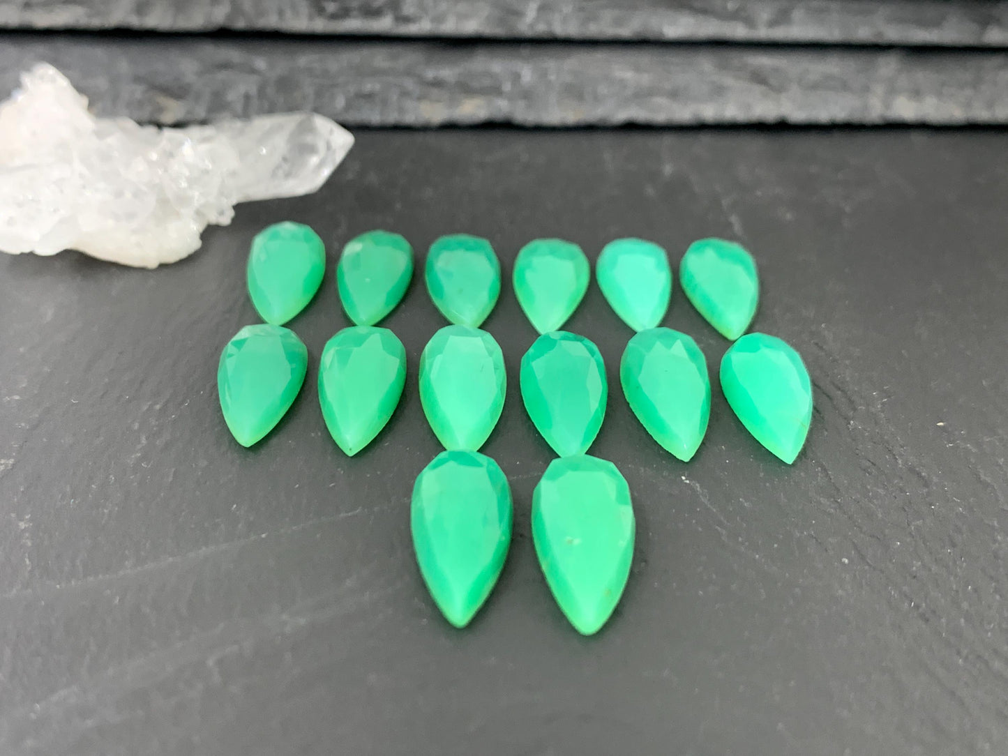 Faceted Chrysoprase pear 8x20mm cabochon