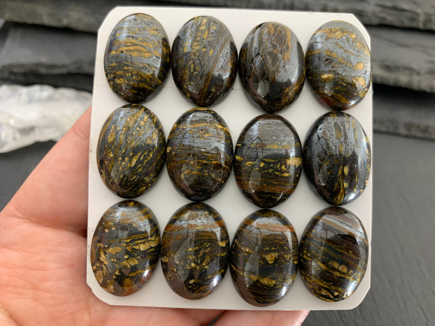 Tiger iron 16x22mm oval cabochon - Calibrated cabochons
