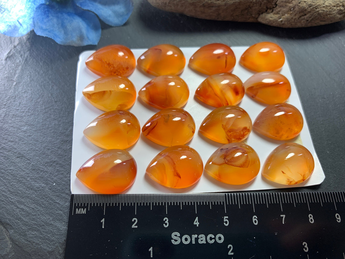 Carnelian pear 15x20mm cabochon - Calibrated cabochons
