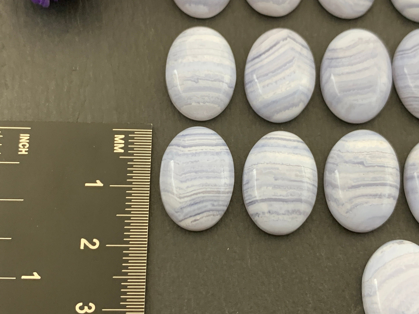 Blue Lace Agate oval 13x18mm cabochon - Calibrated cabochons