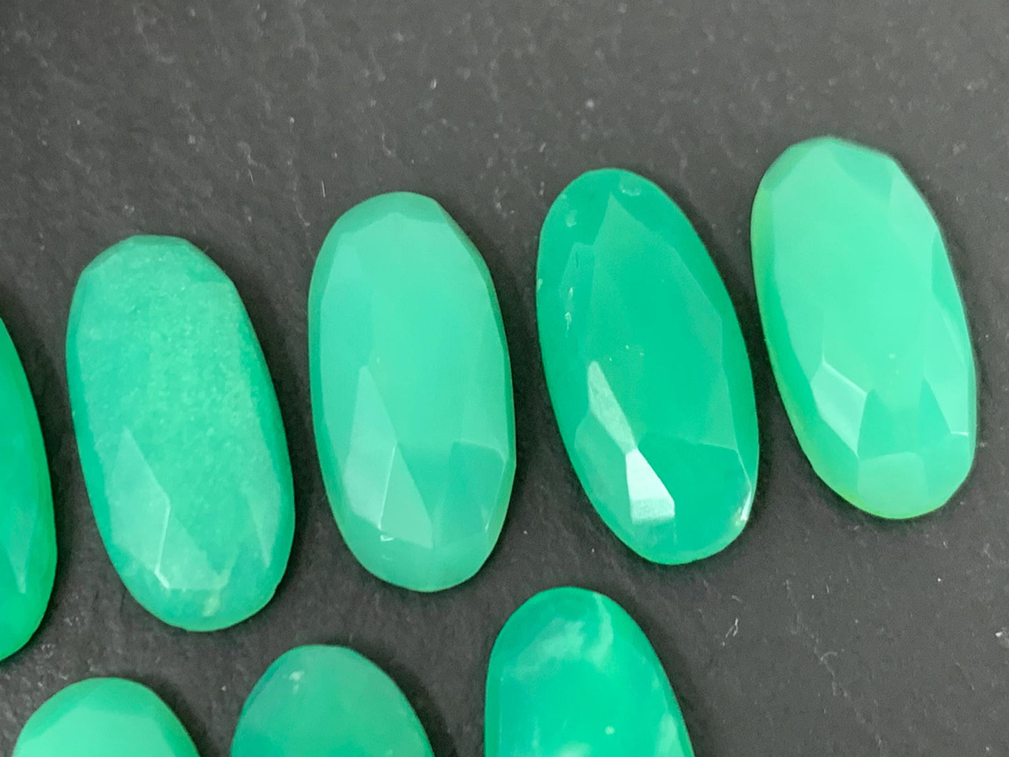 Faceted Chrysoprase oval 7x15mm cabochon