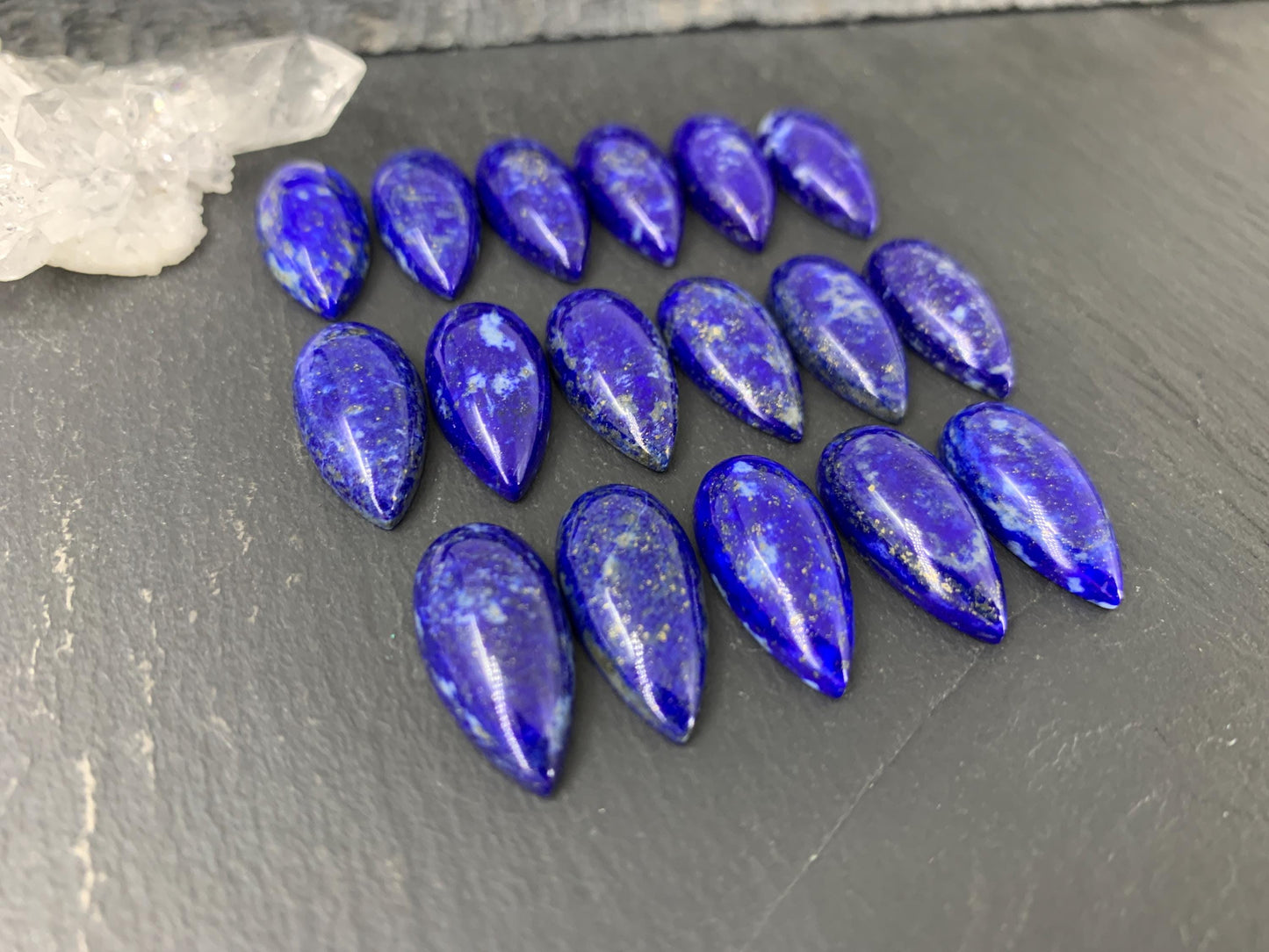 Lapis Lazuli pear 10x20mm cabochon