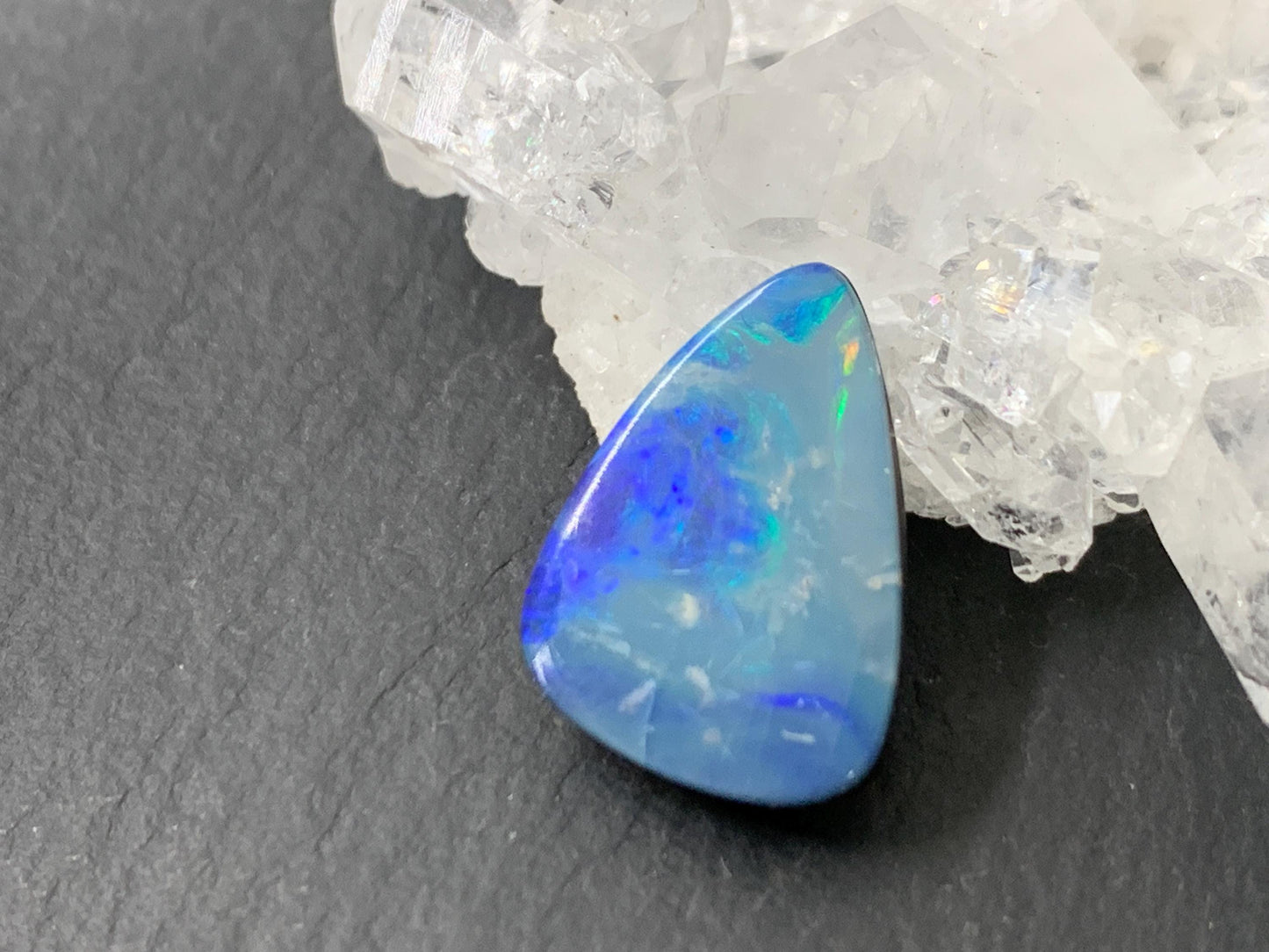 Australian Opal doublet 11x16x4mm cabochon