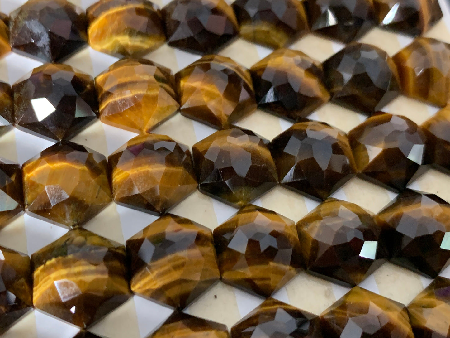 Faceted Tiger Eye hexagon 11mm cabochon - Calibrated cabochons