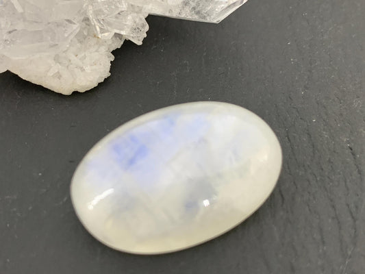 Rainbow Moonstone 25x16x10mm cabochon