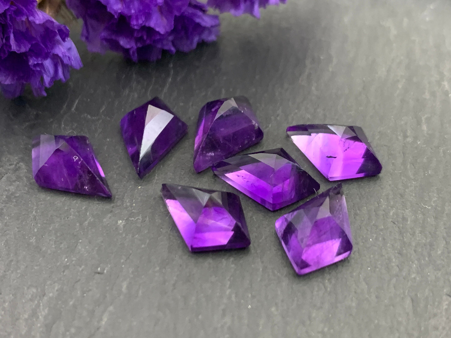 Faceted Amethyst Kite 8x12mm cabochon