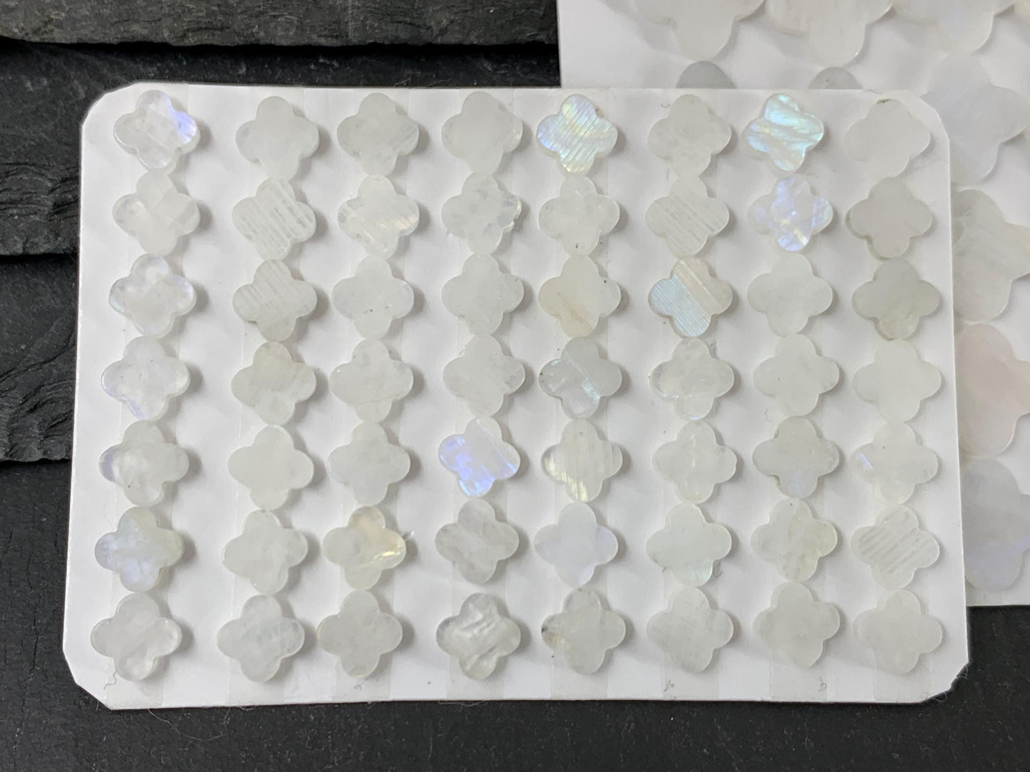 Flat Rainbow Moonstone clover 6mm, 10mm cabochon - Calibrated cabochons